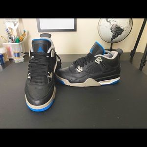 Jordan 4 Motorsport black